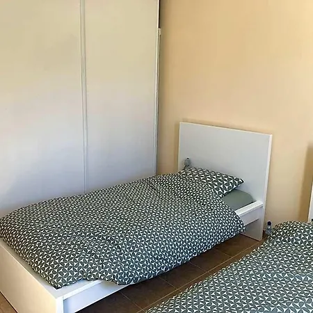 酒店 With Private Pool And Jacuzzi 4*